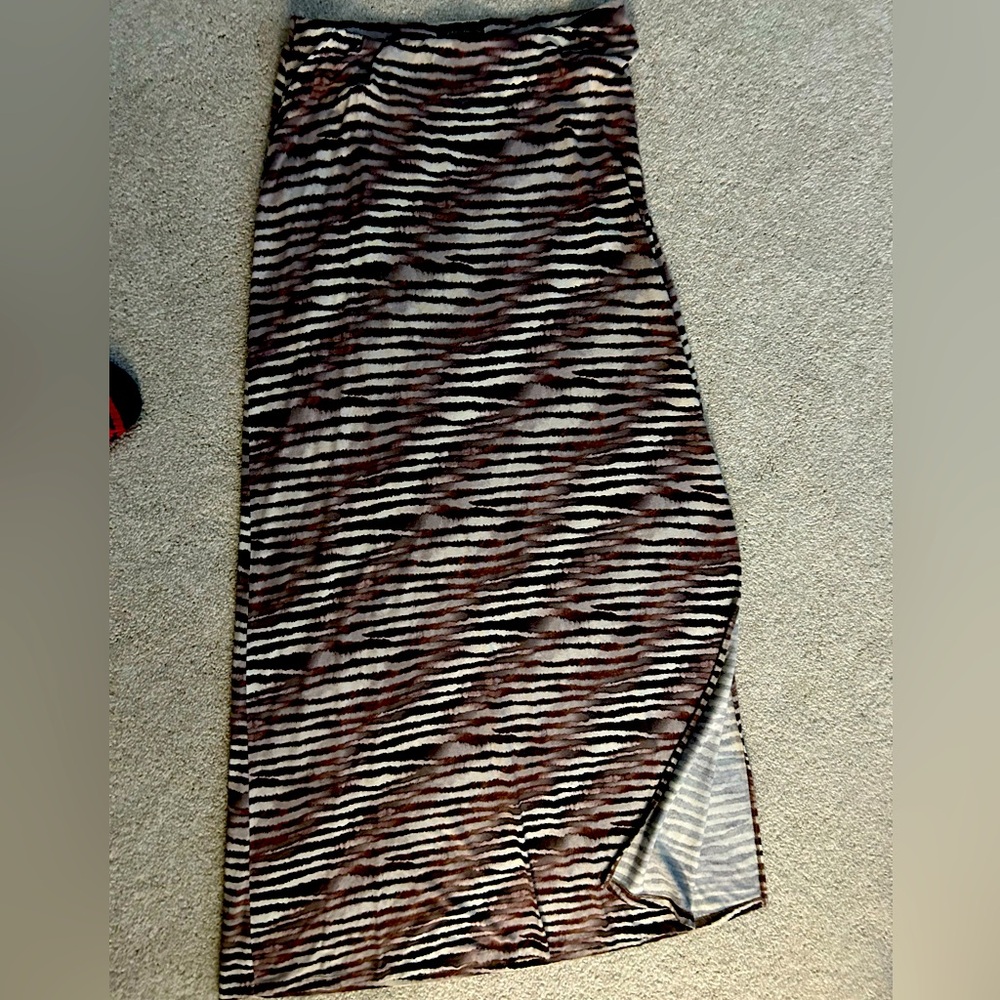 Tommy Bahama Zebra & Brown Striped Long Maxi Skirt with Side slit Size Medium